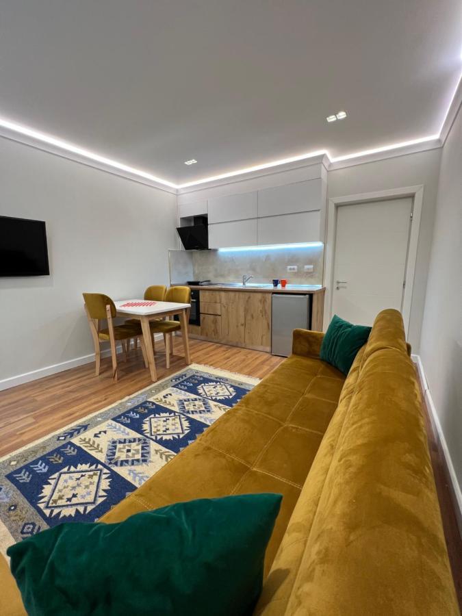 Chestnut Yard Apartment *